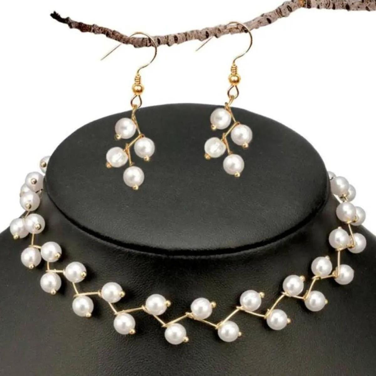 Beautiful Stylish Pearl Necklace with Ear